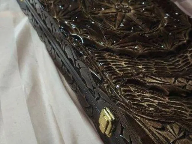 НАРДИ РІЗЬБЛЕНІ ПІД СКЛОМ