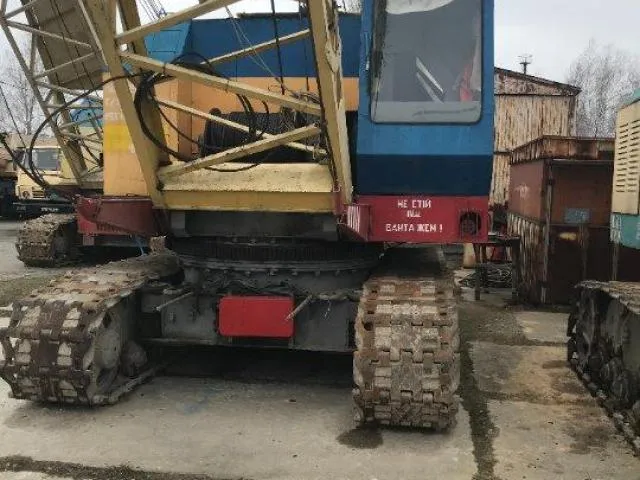 Продажа гусеничного крана МКГ-25БР.