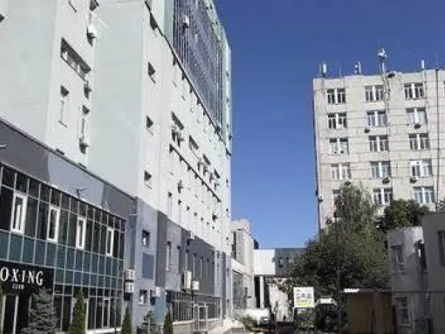Продаж приміщення 21,6 кв.м в бізнес-центрі, Поділ, Виноградар, вул. Світлицького 35. ТОРГ