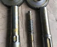 Шестерні вали до редуктора на Волчок мʼясорубку К7-ФВП-200. Нові. Продам.