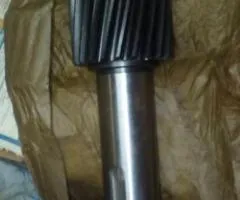 Шестерні вали до редуктора на Волчок мʼясорубку К7-ФВП-200. Нові. Продам.